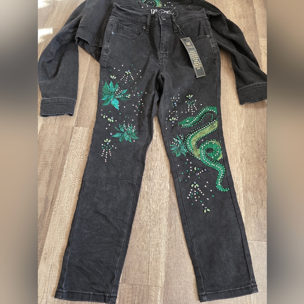 DG2 Diane Gilman New Classic Stretch Legacy Embellished Skinny Jeans Dragon Y2K - Picture 2 of 12